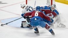 Александър Георгиев помогна за победа на Колорадо с дузпи в НХЛ