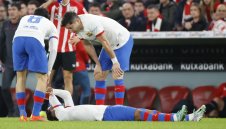 Оперираха защитник на Барса в Турку