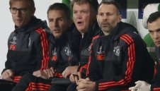 Юнайтед трябва да даде шанс на Гигс или да го пусне