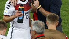 Йоги изумен от развитието на Гьотце