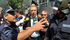 Майкъла: Томов избяга, за да не го замерят с камъни