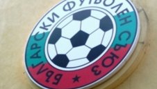 Никола Попов свири Ботев &ndash; ЦСКА 