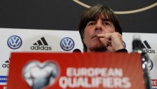 Йоги не иска да връща Хумелс в националния отбор