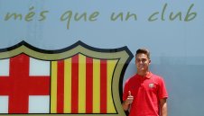 Денис: В Барса се чувствам като в Дисниуърлд