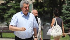 Батков към Мъри: Малко ли пари взе от Левски? Възмутен съм!