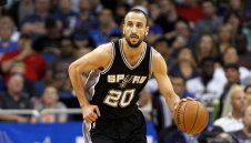 Джинобили остава още година при Шпорите