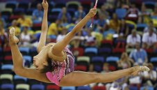 Неустоими грации препълват "Арена Армеец"