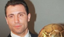 ЦСКА поздрави Стоичков за юбилея