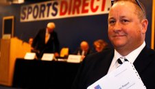 Радост за феновете или не? Майк Ашли се отказа да продава Нюкасъл