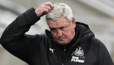 Свраките плуват в пари! Дните на Стив Брус са преброени