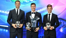 Как тарторите на Байерн притиснаха шефовете си