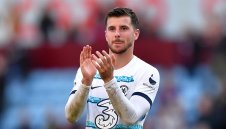 Челси пак ще опита да убеди национал да преподпише