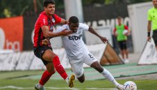 Хебър излъга Локо в София 