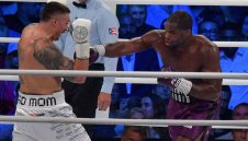 Рио Фърдинанд: Съдията помогна на Усик срещу Дубоа 