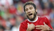 Турция удари и домакина на Евро 2012 Украйна