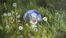 Коронавирус? Куп държави връщат футбола