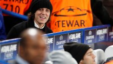 Решено! Давид Луис напуска Челси през зимата