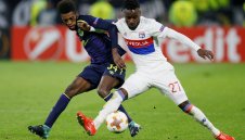 Лион схруска Карамелите и ги изхвърли от Европа