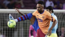 Барса премести Обамеянг и семейството му в хотел след ужаса