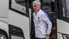 ОФИЦИАЛНО: Дешан преподписа с Франция