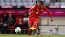 Много е слаб: Байерн връща Коста на Юве до дни