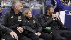 Смях: Синът на Солскяер го защитава от Моуриньо