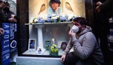 Разследват трима за кончината на Диего Марадона