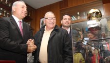 Стоичков към рожденика Димитър Пенев: Дръж под контрол „Българска армия“