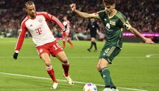 Реал Мадрид има план "Б", ако се размине с Лени Йоро