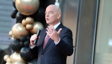 Основен съперник на Инфантино се отказа от борбата за ФИФА
