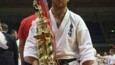 Каратеките донесоха две световни титли от Япония