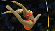 Ева Брезалиева и Сияна Алекова ще подкосяват краката на дубайците