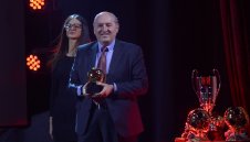 ОФИЦИАЛНО: Масови оставки в БФС. Михаил Касабов наследи Боби Михайлов