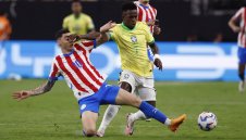 Бразилия размаза Парагвай, Вини герой