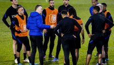 Луис ван Гаал оплю световното в Катар