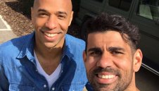 Челси отне всички екстри на Диего Коста