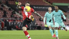 Героят Ингс се шокирал, че Хендерсън играе в защита