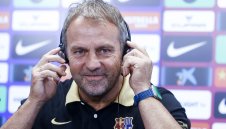 Не стават ли? Флик каза истината за играчите на Барса