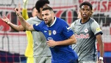 На "Стамфорд Бридж" започват преговори за нов договор с хърватин