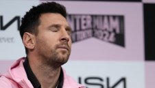 Какво се случва с Меси? Тата Мартино разкри с недомлъвки