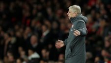 Венгер беснее: Дузпата? Това не е сериозно