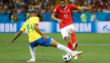 Защитник на Бразилия пропуска остатъка от световното 