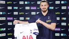 ОФИЦИАЛНО: Шпорите взеха и румънски национал