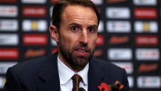 Защитник на Евертън ще играе за Англия