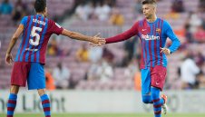 Пике нападна Бартомеу: Той е най-лошият президент в историята на Барса