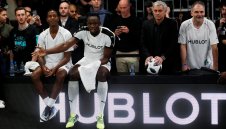 Болт използва Дортмунд като трамплин за Манчестър Юнайтед