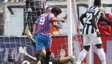 Разследват 6 мача на Катания