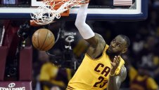 ЛеБрон счупи рекорд на НБА