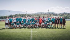 Плакат издаде зачеркнатите от Йоги + СНИМКА