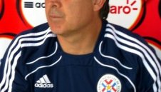 И селекционерът на Парагвай напусна